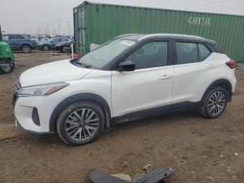  Salvage Nissan Kicks