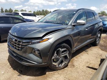  Salvage Hyundai TUCSON