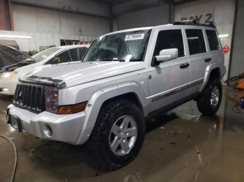  Salvage Jeep Commander