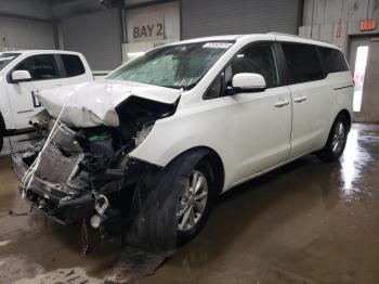  Salvage Kia Sedona