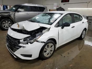  Salvage Nissan Versa