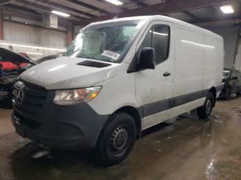  Salvage Mercedes-Benz Sprinter