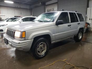  Salvage Jeep Grand Cherokee