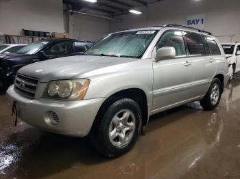  Salvage Toyota Highlander