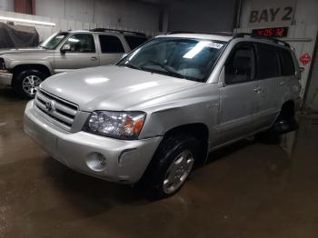  Salvage Toyota Highlander