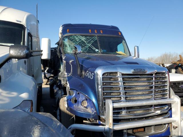  Salvage Freightliner Cascadia 1