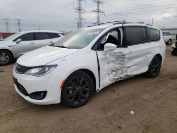  Salvage Chrysler Pacifica