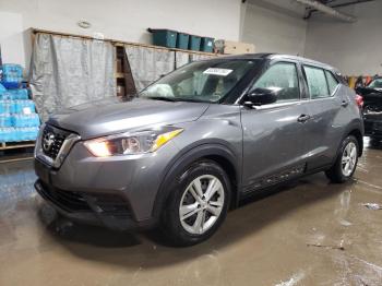  Salvage Nissan Kicks