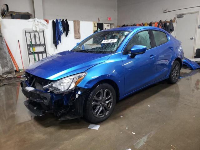  Salvage Toyota Yaris