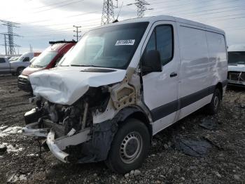  Salvage Mercedes-Benz Sprinter