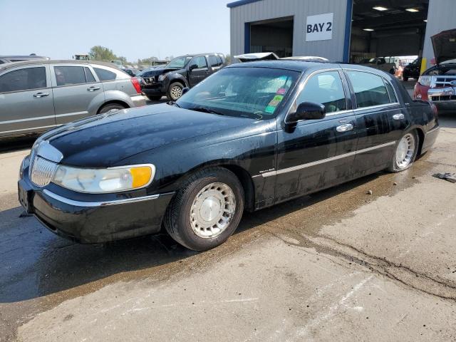  Salvage Lincoln Towncar