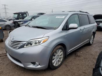  Salvage Toyota Sienna