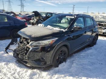  Salvage Nissan Kicks