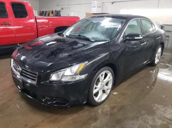  Salvage Nissan Maxima