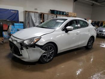  Salvage Toyota Yaris