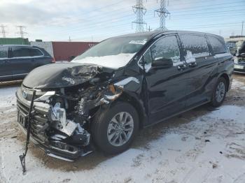  Salvage Toyota Sienna