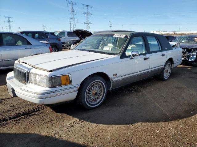  Salvage Lincoln Towncar