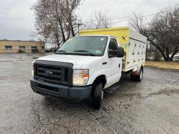  Salvage Ford Econoline