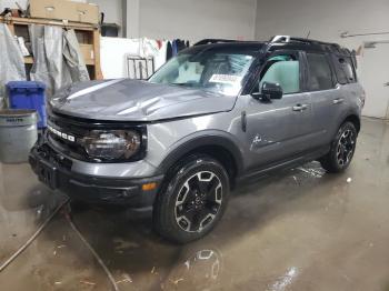  Salvage Ford Bronco