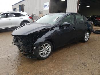  Salvage Toyota Yaris