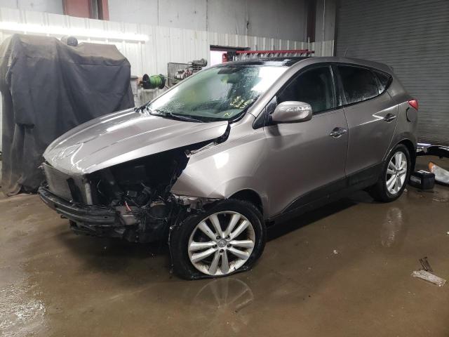  Salvage Hyundai TUCSON