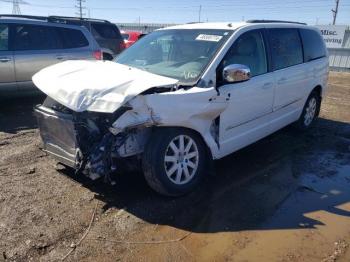  Salvage Chrysler Minivan