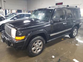  Salvage Jeep Commander