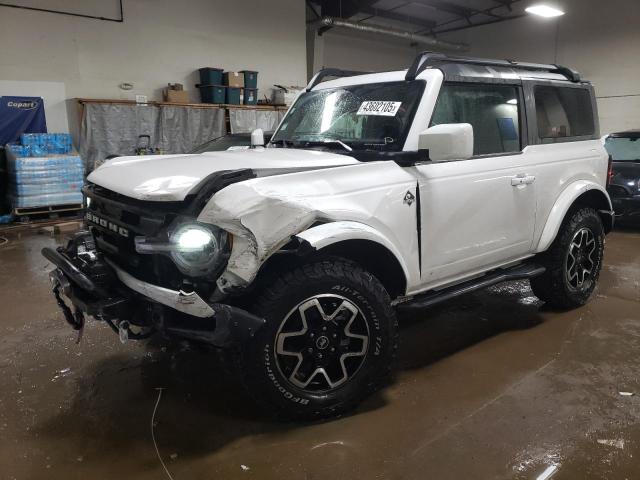  Salvage Ford Bronco