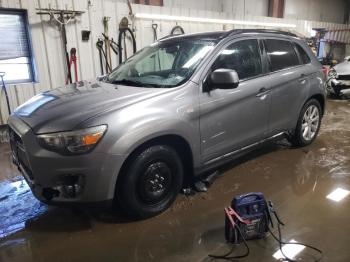  Salvage Mitsubishi Outlander