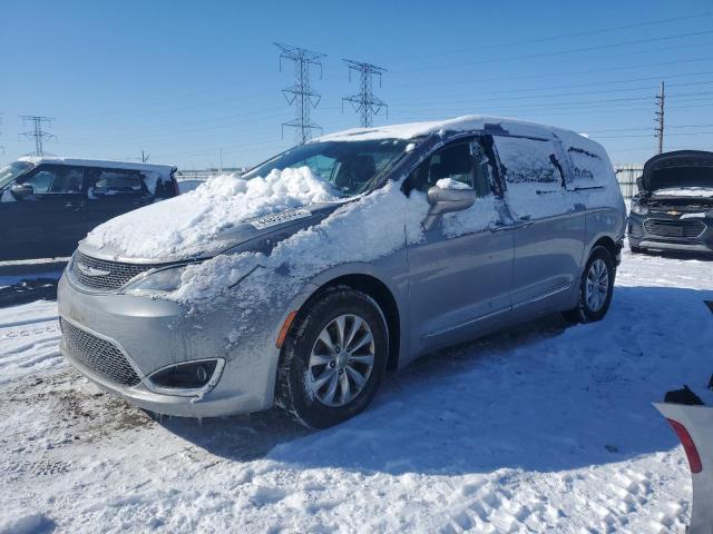  Salvage Chrysler Pacifica