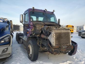  Salvage Freightliner Cascadia 1