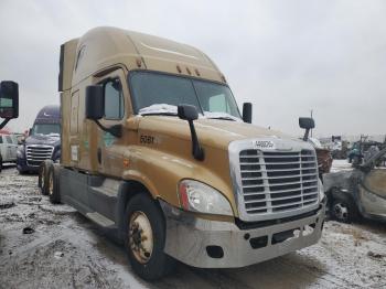  Salvage Freightliner Cascadia 1