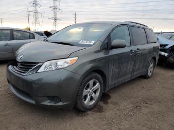  Salvage Toyota Sienna