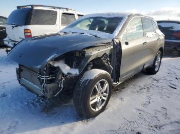  Salvage Porsche Cayenne