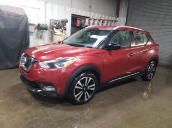  Salvage Nissan Kicks