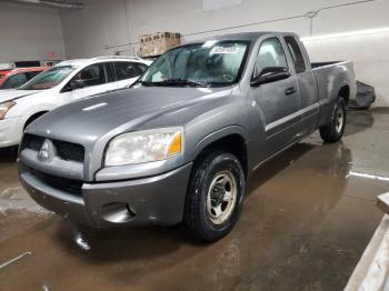  Salvage Mitsubishi Raider