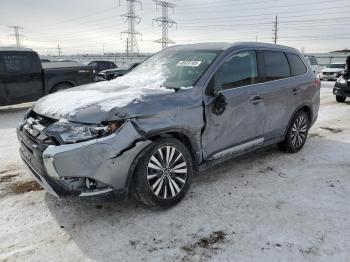  Salvage Mitsubishi Outlander