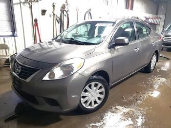  Salvage Nissan Versa