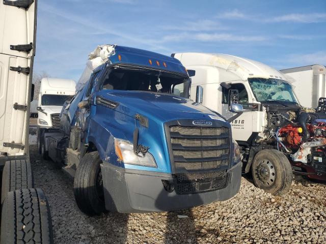  Salvage Freightliner Cascadia