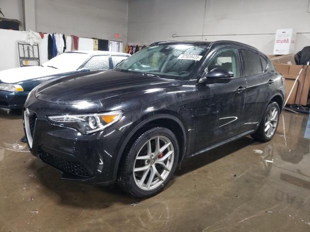  Salvage Alfa Romeo Stelvio