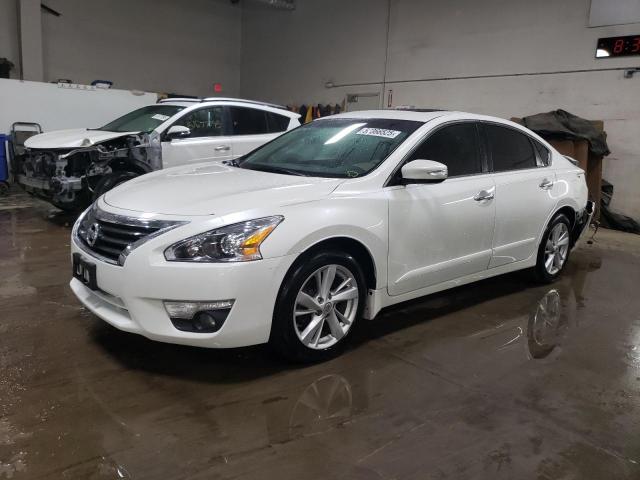  Salvage Nissan Altima