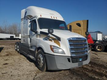  Salvage Freightliner Cascadia