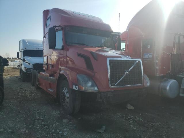  Salvage Volvo Vnl