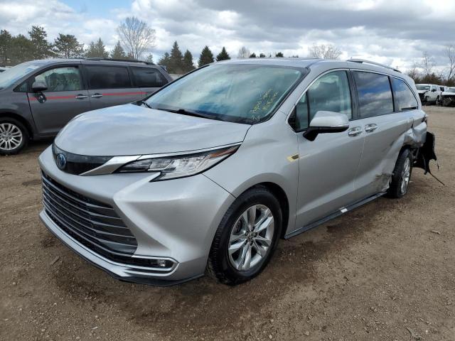  Salvage Toyota Sienna