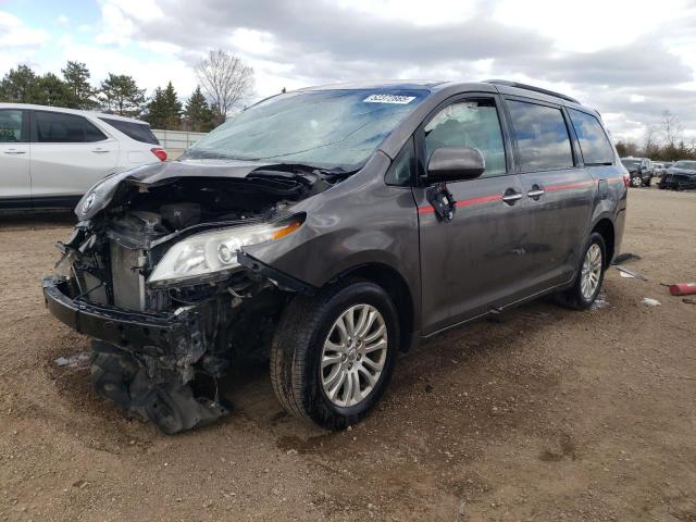  Salvage Toyota Sienna