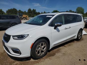  Salvage Chrysler Pacifica