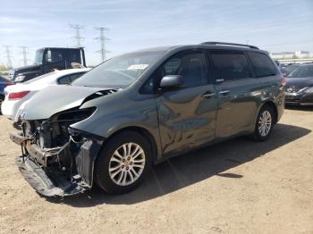  Salvage Toyota Sienna