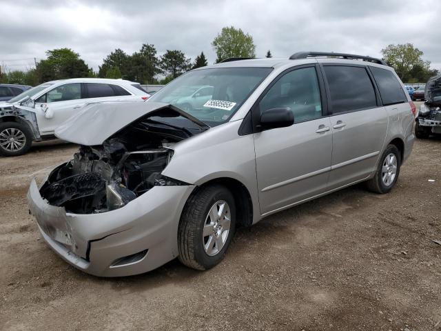  Salvage Toyota Sienna