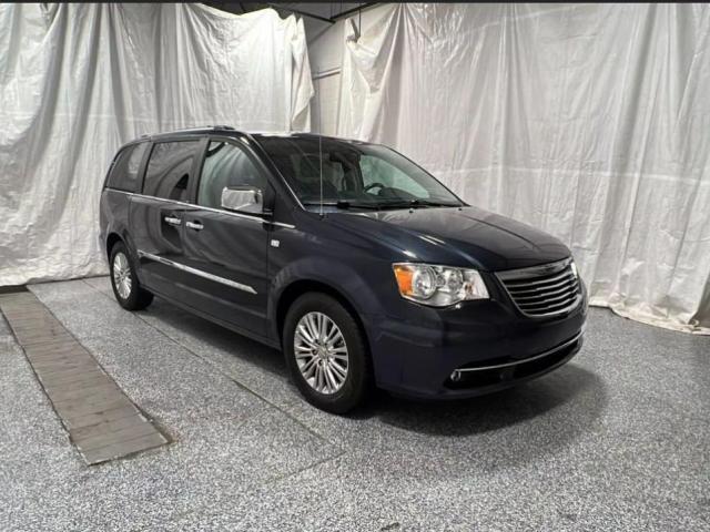  Salvage Chrysler Minivan
