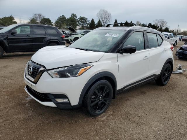  Salvage Nissan Kicks